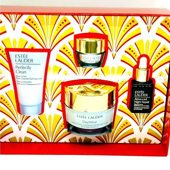 エスティーローダー Holiday Skincare Set Holiday Skincare Gift For Her - Estée Lauder 5-Pc. Youth